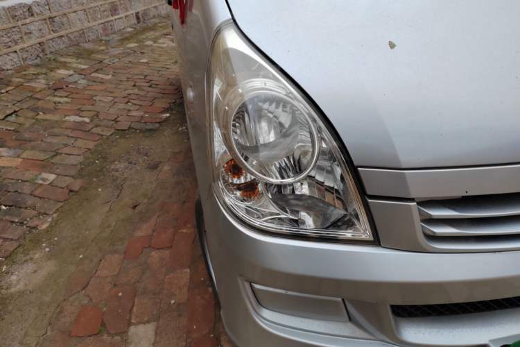 Used Wuling Rongguang 2014 1.2L S Base Model Right Front Headlight