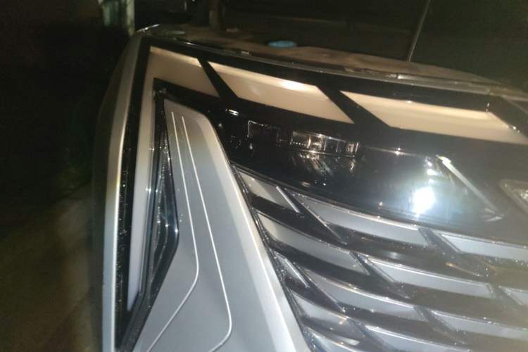 Used Geely Auto FX11 2023 1.5TD DCT Prestige Edition