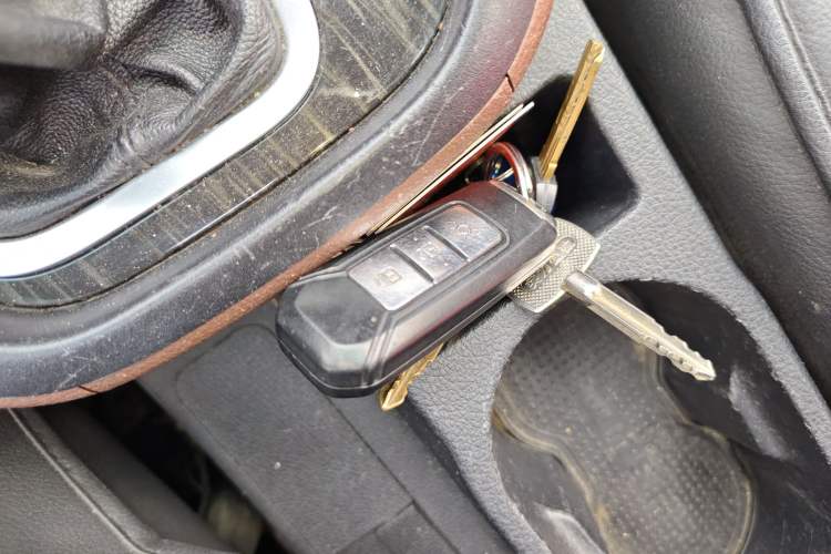 Used SWM X7 2016 1.5T Manual Prestige Version 7 Seats
