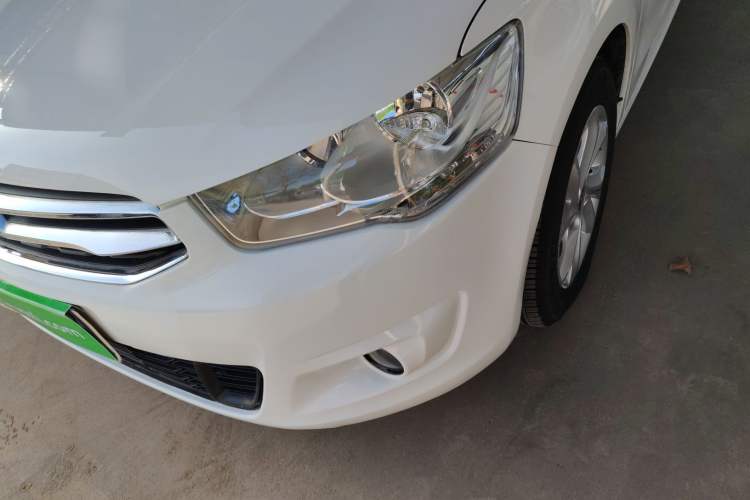 Used Citroen Elysee 2015 Zhishang Edition 1.6L Manual Fashion Model Left Front Headlight