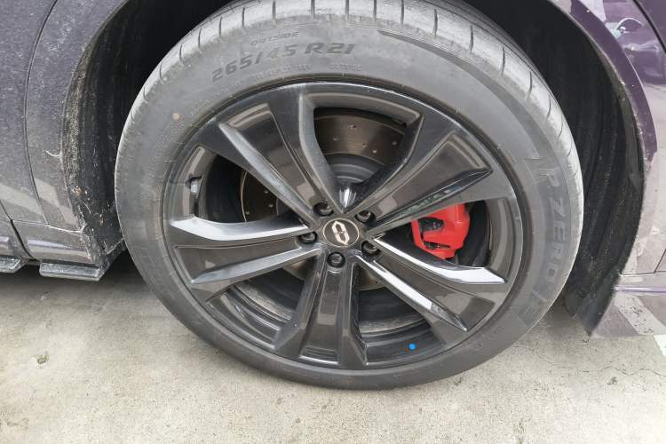 Used Hima AITO M8 2025 Extended-Range Max+ Version 53.4 kWh 5-Seater Edition
