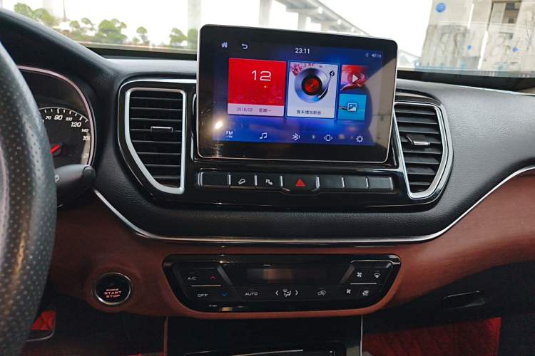 Used FAW Senya R9 2018 1.2T Automatic Luxury Smart Edition
