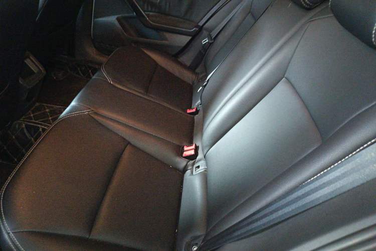 Used Volkswagen Lamando 2015 230TSI DSG Fashion Edition Left Rear Seat