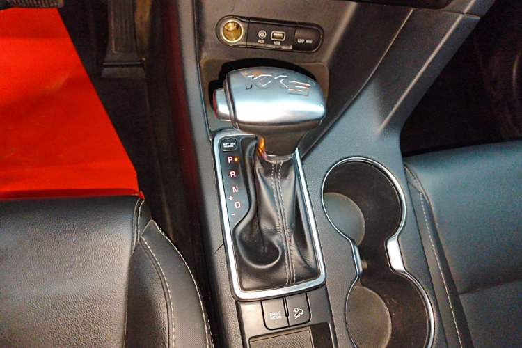 Used Kia KX5 2016 2.0L Automatic 2WD GLS Gear Lever