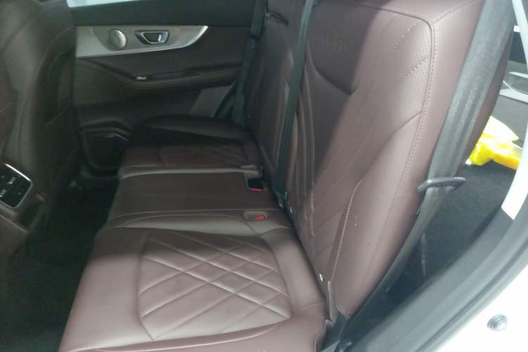 Used Chery Tiggo 8 PRO 2024 Champion Edition 390T Two-Wheel Drive Peak Version 5 Seats