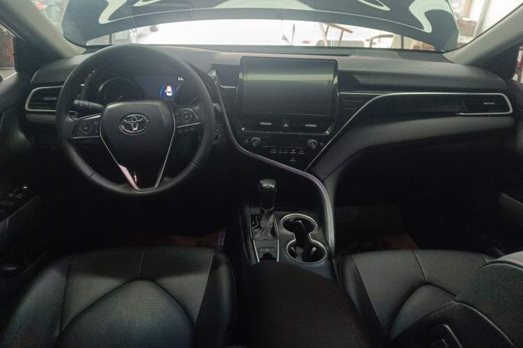 Used Toyota Camry 2021 2.0G Luxury Edition