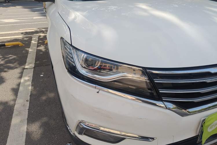 Used Roewe RX5 2016 20T Two-Wheel Drive Automatic Internet Smart Edition
