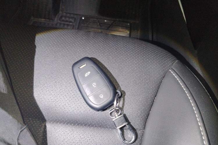 Used Zotye T500 2018 1.5T Automatic Luxury Model Vehicle Key