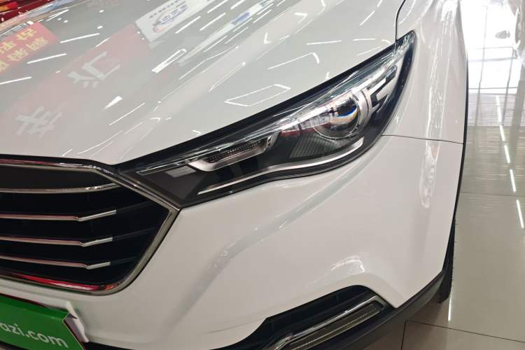 Used Bestune X40 2019 1.6L Automatic Luxury Edition China VI
