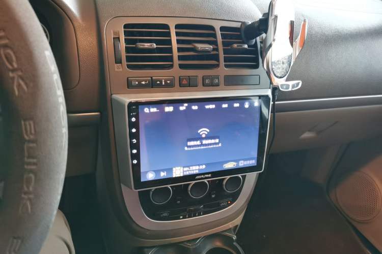 Used Buick GL8 2014 2.4L Classic Edition Audio And AC Panel