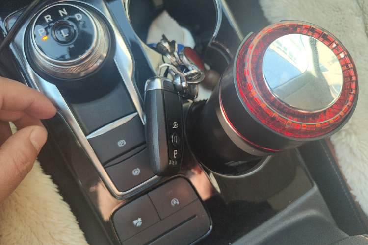 Used Ford Escape 2020 EcoBoost 245 Four-Wheel Drive Luxury Edition Vehicle Key