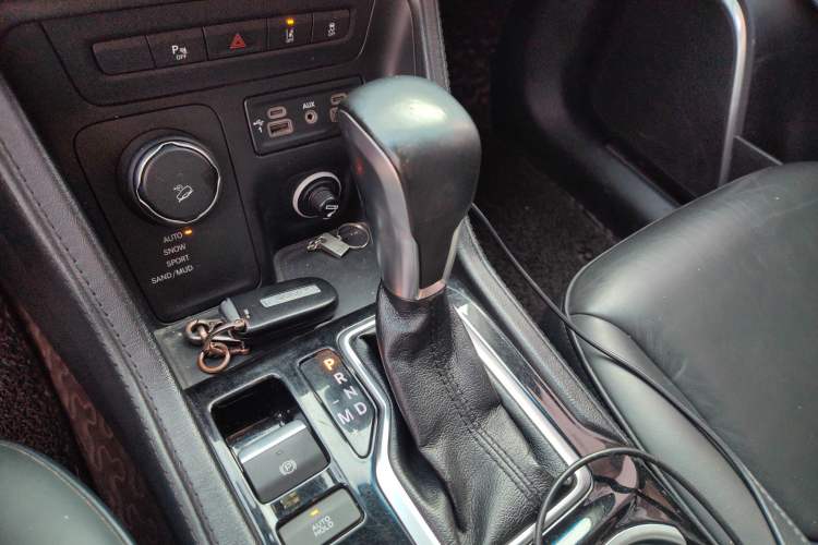 Used Jeep Grand Commander 2018 2.0T Four-Wheel Drive Prestige Edition China V
