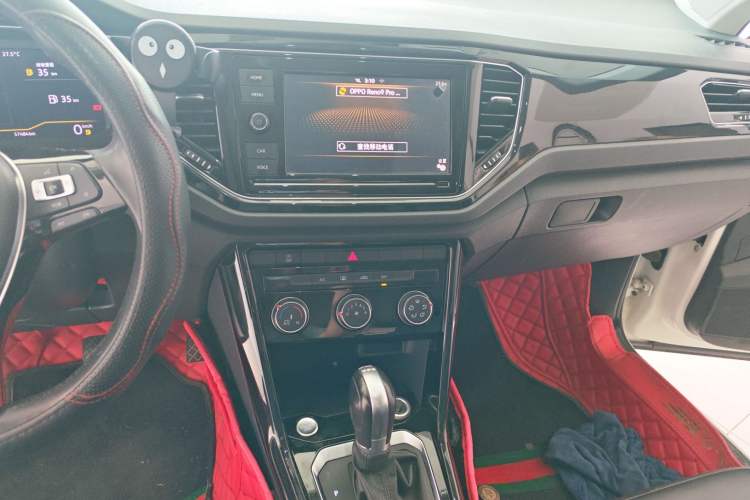 Used Volkswagen T-ROC 2019 280TSI DSG Two-Wheel Drive Comfort Version China VI Standard Audio And AC Panel