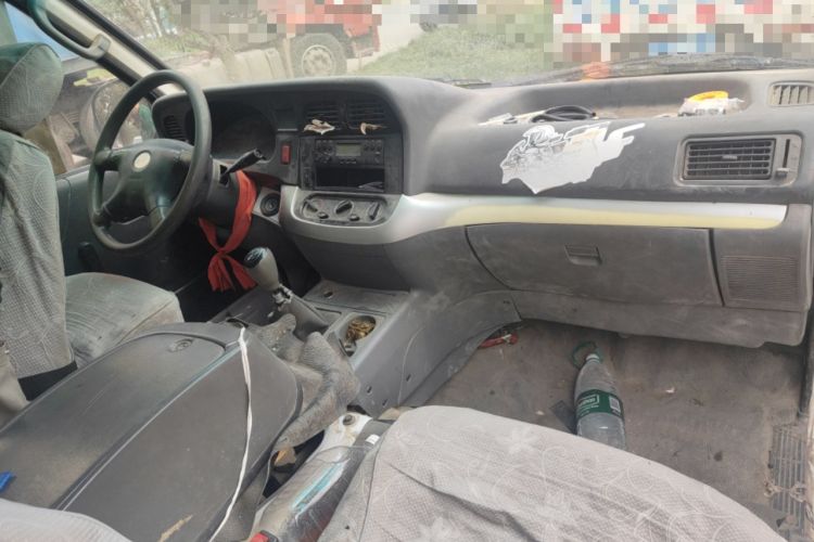 Used Jinbei Hiace 2020 2.0L Express King Series Deluxe Van Standard Roof China VI Emission Standard 1TZS Center Console