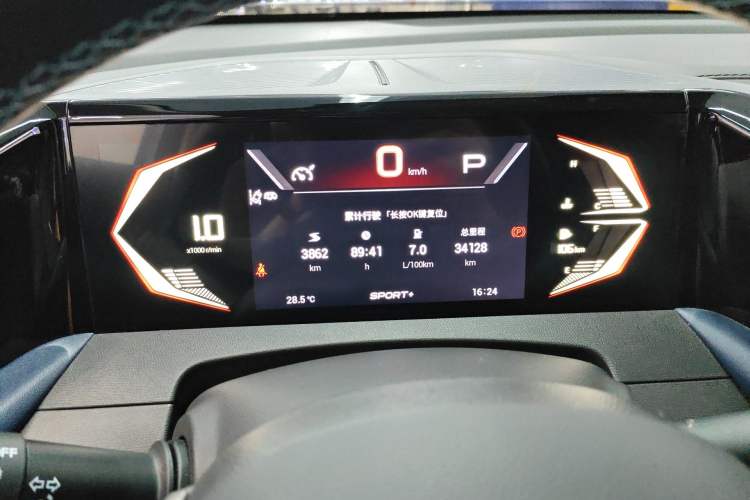 Used GAC Trumpchi GS3 2023 Shadow Speed 270T R-STYLE Edition Instrument Cluster