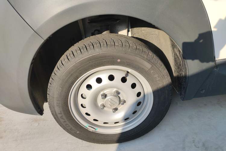 Used Foton Intelligent Blue Elf E7 2024 Facelifted All-Electric Van Flat Roof 2 Seats Evey Lithium Energy 41.86 kWh