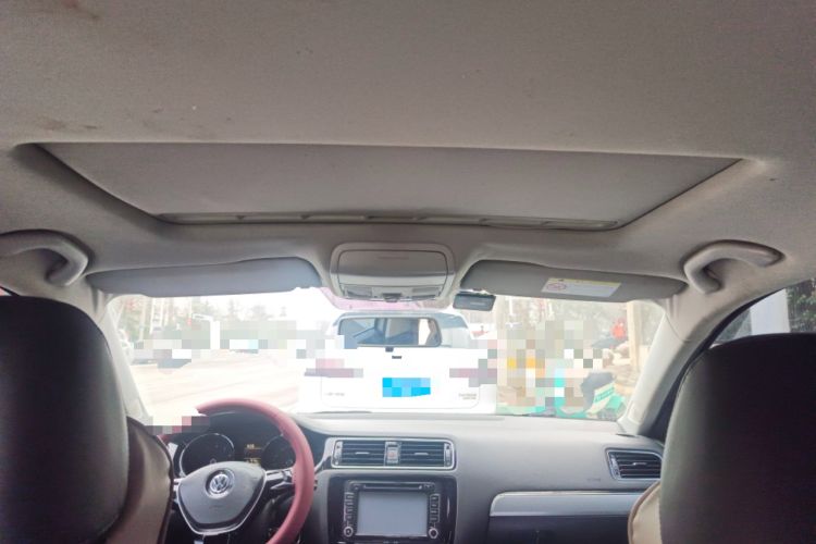 Used Volkswagen Sagitar 2015 1.6L Automatic Comfort Model
