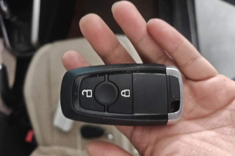 Used Ford EcoSport 2018 1.5L Automatic Platinum Wing Model Vehicle Key