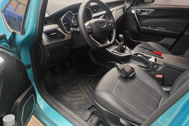 Used Geely Auto Vision X3 2019 Upgraded Model 1.5L Manual Luxury Version
