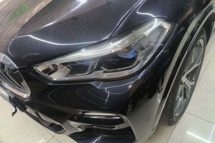 Used BMW X5 2021 xDrive40i Luxury Model with M Sport Package