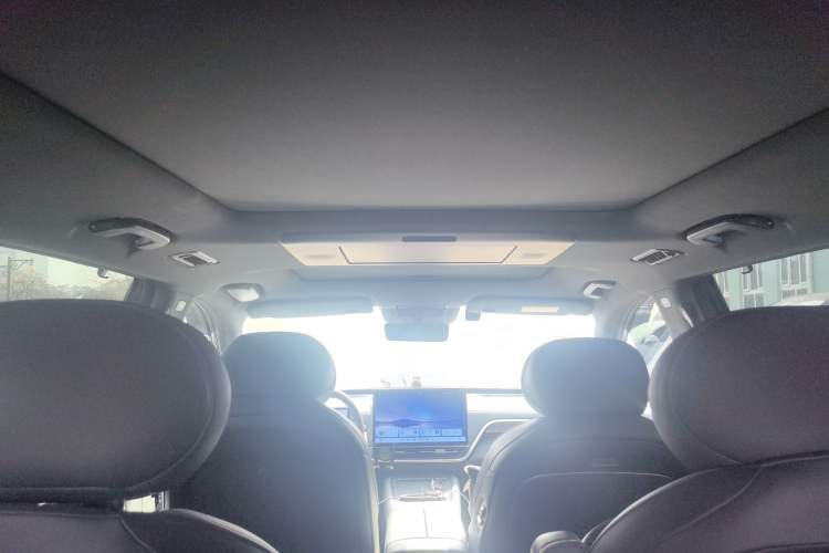 Used Dongfeng eπ eπ008 2024 636Max All-Electric Version 6 Seats Headliner