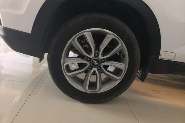 Used Hyundai ix35 2019 2.0L Automatic 2WD Zhiyong·Changxiang Edition China V Standard Right Rear Wheel Hub