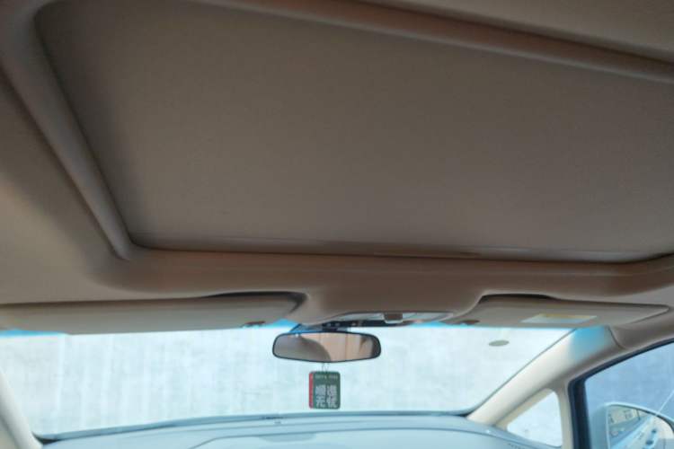 Used Buick GL8 2018 ES 28T Luxury Model China VI Standard Headliner