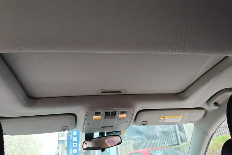 Used Chevrolet Malibu 2017 1.5T Automatic Comfort Edition Headliner