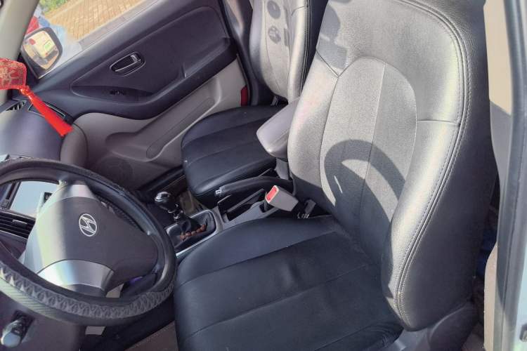 Used Hyundai Celesta 2015 1.6L Manual Comfort Model Left Front Seat