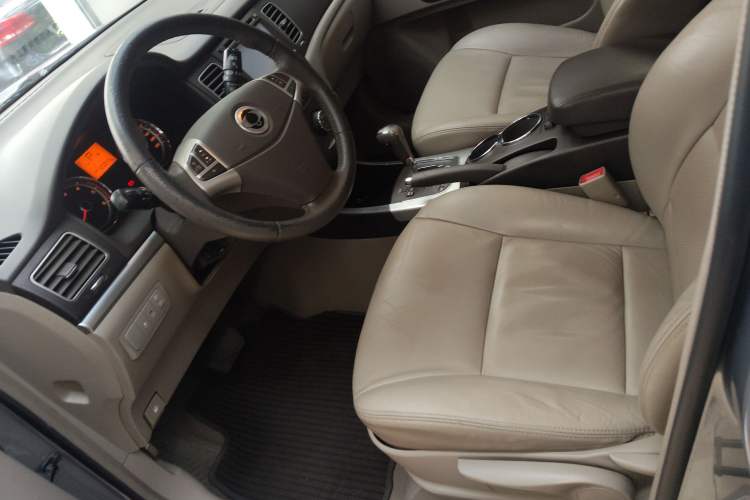 Used SsangYong Korando 2011 2.0T Diesel Two-Wheel Drive Automatic Luxury Navigation Edition
