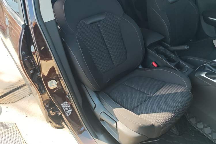 Used Renault Kadjar 2017 2.0L Two-Wheel Drive Comfort Edition