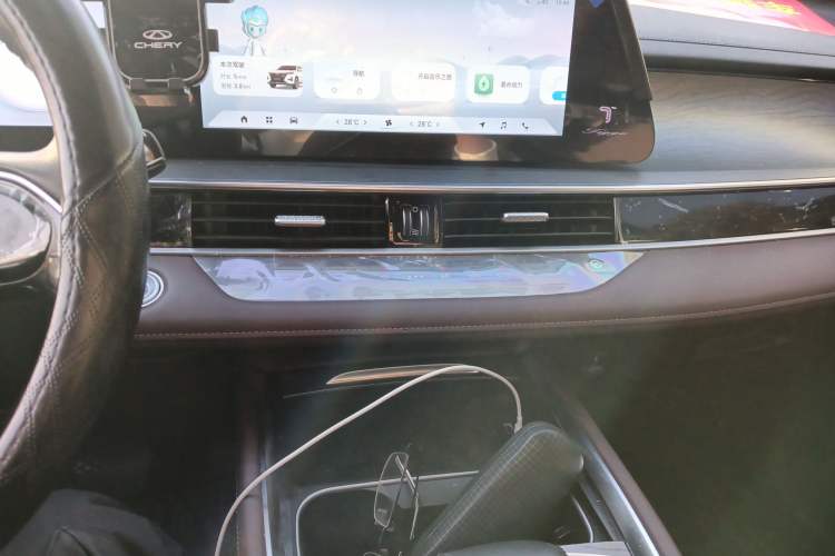 Used Chery Tiggo 8 PRO New Energy 2023 Champion Edition 1.5T 100km King's Version
