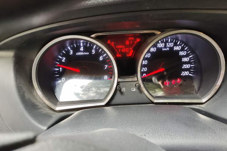 Used Nissan Livina 2013 1.6XE Manual Comfort Edition Instrument Cluster