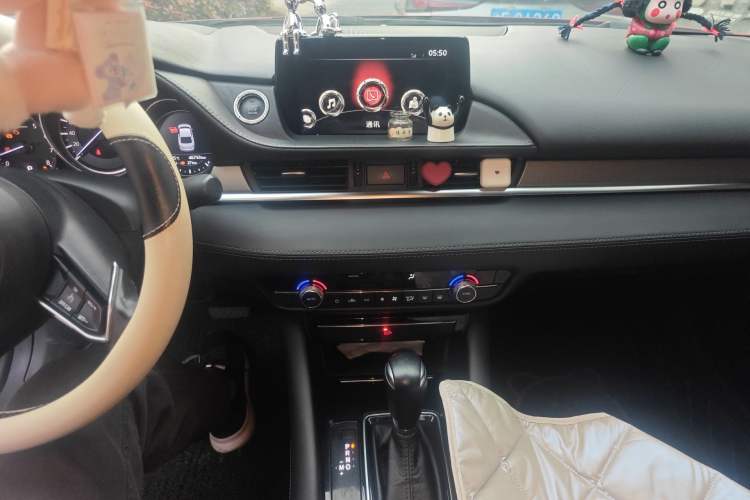 Used Mazda Atenza 2020 2.0L Blue Sky Luxury Edition Audio And AC Panel