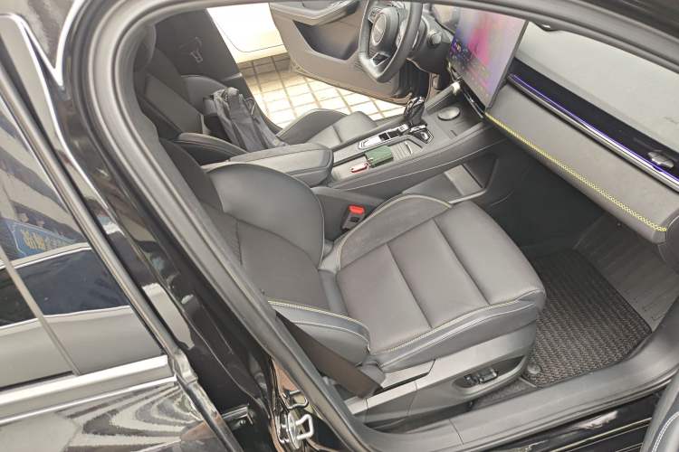 Used Lynk & Co 03 2025 2.0TD DCT Champion Edition Pro
