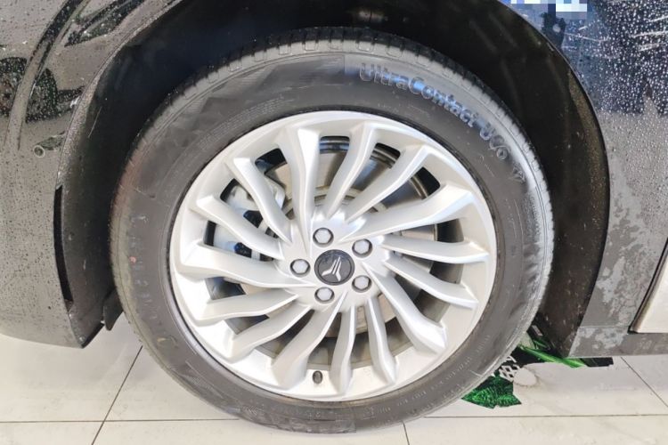 Used VOYAH Dream 2024 EV Long-Range Premium Edition Left Front Wheel Hub