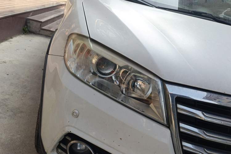 Used Haval H6 2015 Revised Version Sport Edition 1.5T Manual Transmission Two-Wheel Drive Elite Grade