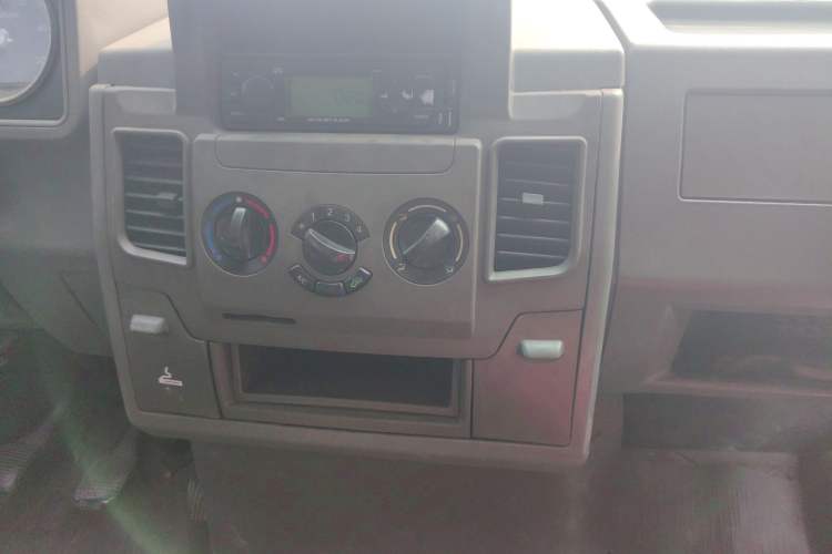 Used Iveco Daily 2014 2.8T-V40 NJ5044XXY3A43S4