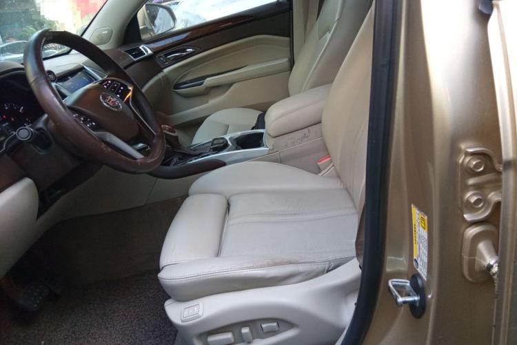 Used Cadillac SRX 2013 3.0L Leading Model