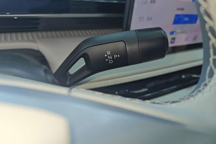 Used Geely Galaxy E5 2024 530km Starship Edition Gear Lever