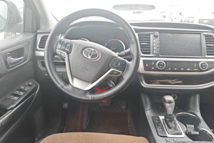 Used Toyota Highlander 2015 2.0T Four-Wheel Drive Luxury Edition 7-Seater Steering Wheel