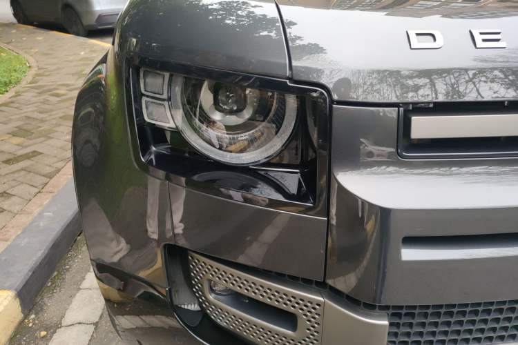 Used Land Rover Defender 2023 Facelift 110 3.0T P400 X-DYNAMIC HSE Right Front Headlight