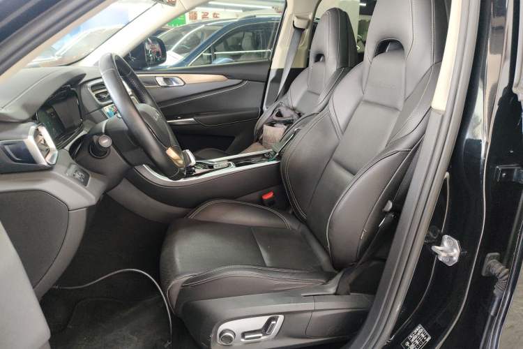 Used Lynk & Co 01 2019 2.0T Two-Wheel-Drive Pro Version China VI Standard