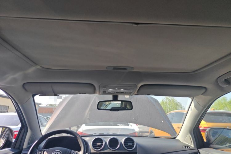 Used BYD S7 2015 2.0T Upgraded Automatic Flagship Version Headliner