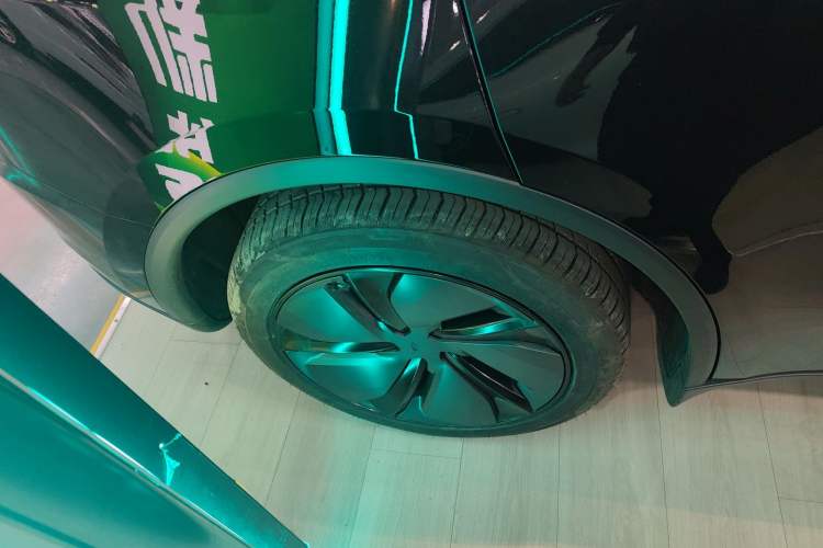 Used Tesla Model Y 2025 Rear-Wheel-Drive Version