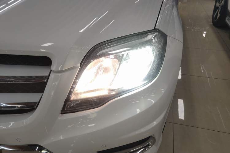 Used Mercedes-Benz GLK-Class 2015 GLK 260 4MATIC Dynamic Edition Ultimate Version
