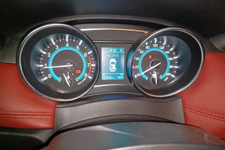 Used Haval H1 2016 Blue Label 1.5L AMT Urban Model