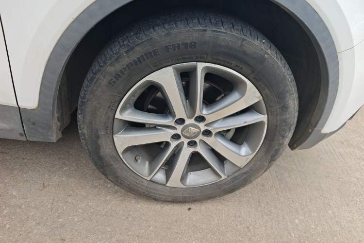 Used BORGWARD BX5 2017 20TGDI Automatic Two-Wheel Drive Entry-Level Edition
