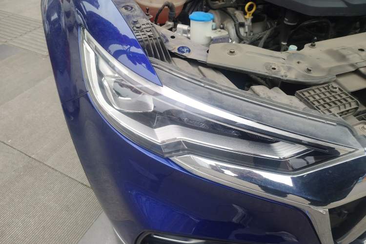 Used Hongqi HS5 2022 Revised Version 2.0T Smart Connect Flagship Edition