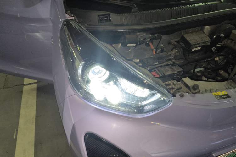 Used Chery Little Ant 2024 Facelifted 321km Beloved Edition Right Front Headlight